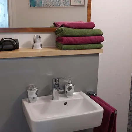 Appartement Modernes Souterrain Black Forest Mit Separatem Eingang Und Kfz-stellplatz